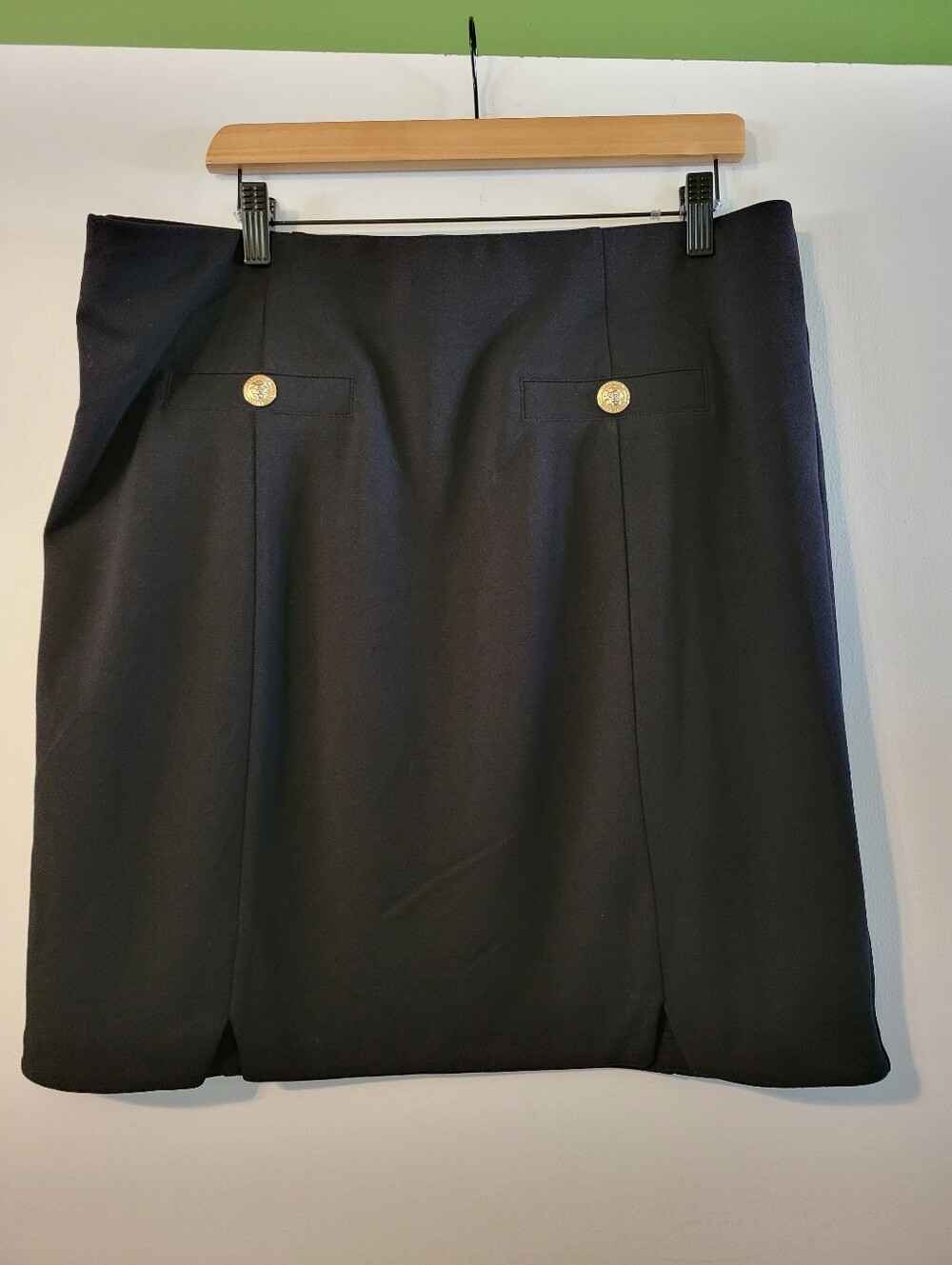 BOLD elements pencil skirt with gold buttons
